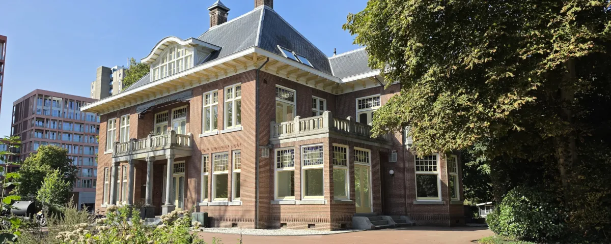 Het nieuwe kantoor van Claus Accountants aan de Wagenweg 250 in Haarlem